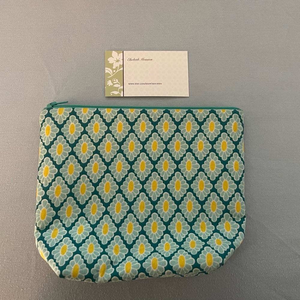 NWT Handcrafted travel makeup bag